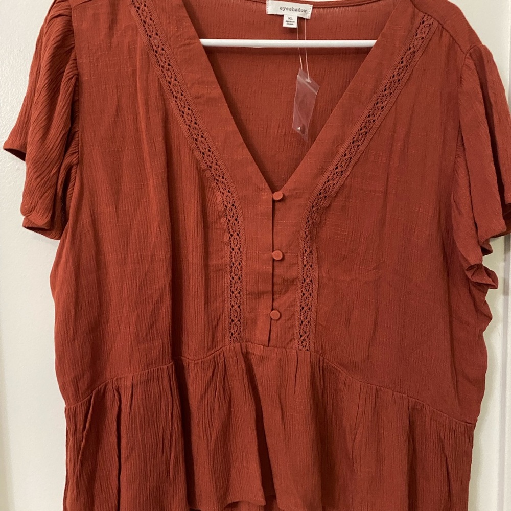 Short sleeve top